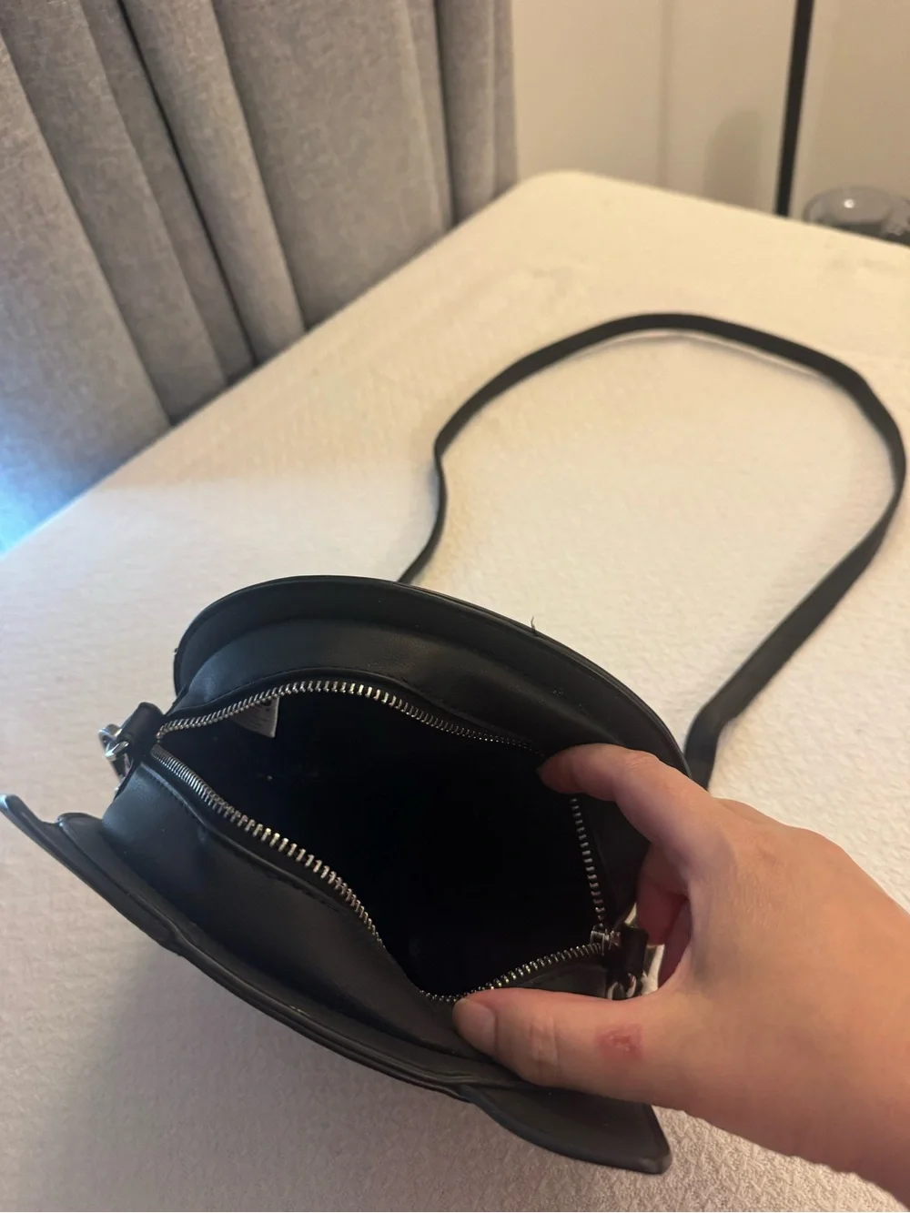 Black Cat Face Crossbody Bag with Yellow Eye Details